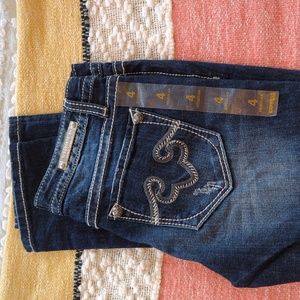 Women's Skinny Rerock for Express. New with Tags. Size 4R. Dark Wash.